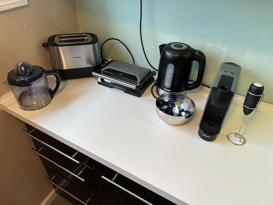 Renovado Com Ac, 2 Wc Completos, Terraco E Garagem Apartamento Oporto