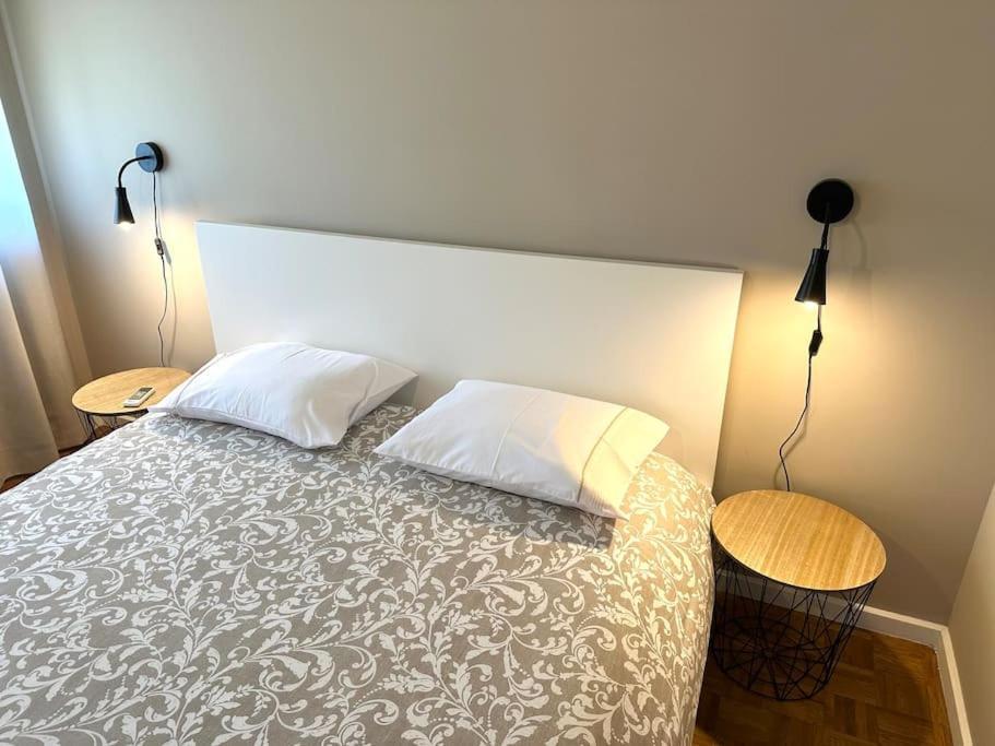 Renovado Com Ac, 2 Wc Completos, Terraco E Garagem Apartamento Oporto