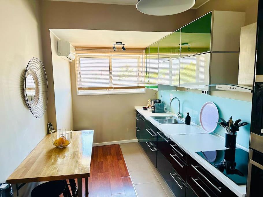 Renovado Com Ac, 2 Wc Completos, Terraco E Garagem Apartamento Oporto