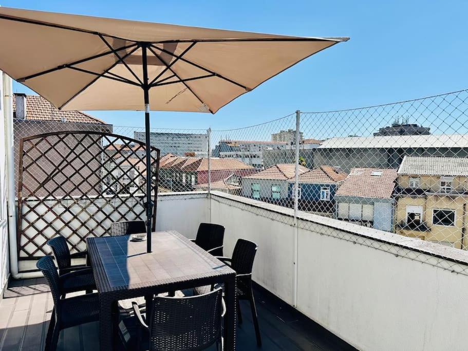 Renovado Com Ac, 2 Wc Completos, Terraco E Garagem Apartamento