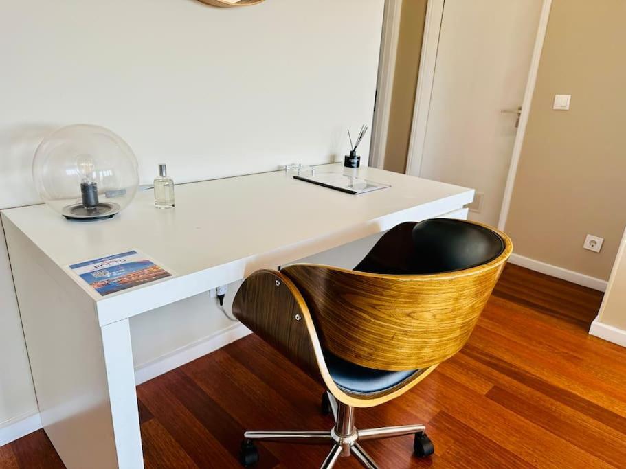 Renovado Com Ac, 2 Wc Completos, Terraco E Garagem * Oporto