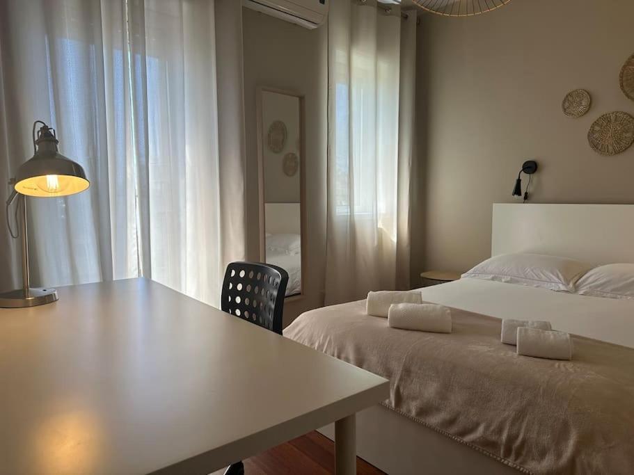 Apartamento Renovado Com Ac, 2 Wc Completos, Terraco E Garagem Oporto
